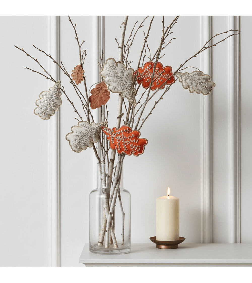 Eichenblatt – Weihnachtsdeko aus besticktem Leinen Katie Larmour Linen Weihnachtsdekoration kaufen Weihnachtsbaum Deko Ideen ...