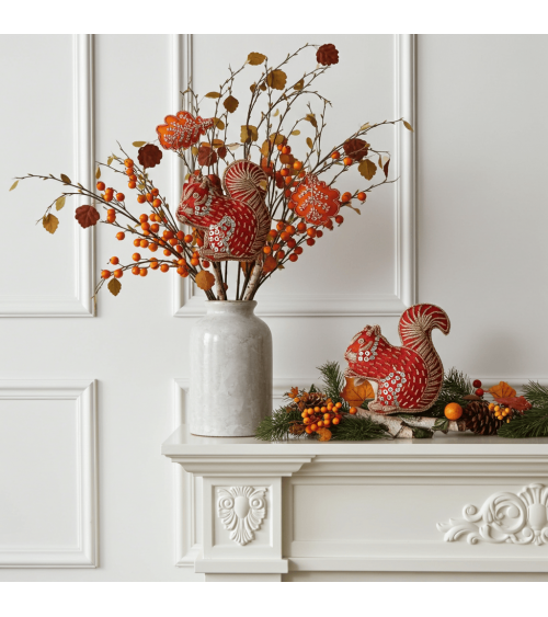 Écureuil - Décoration de Noël en lin brodé Katie Larmour Linen decoration noel decor déco de noel 2024 maison fait main