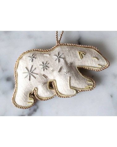 Peter, der Eisbär – Weihnachtsdeko aus besticktem Leinen Katie Larmour Linen Weihnachtsdekoration kaufen Weihnachtsbaum Deko ...