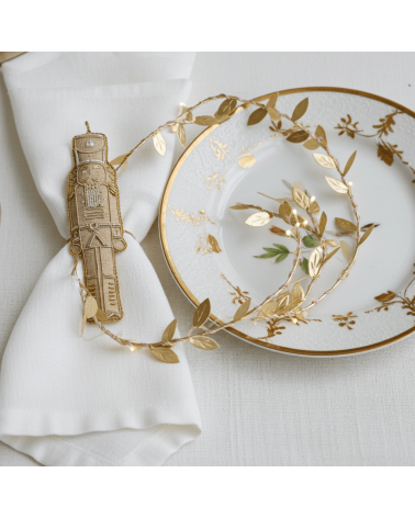 Nussknacker – Weihnachtsdeko aus besticktem Leinen Katie Larmour Linen Weihnachtsdekoration kaufen Weihnachtsbaum Deko Ideen ...