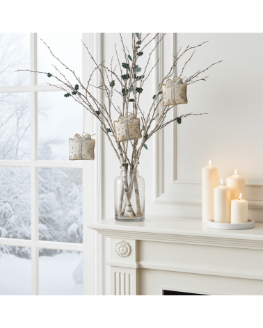 Geschenk – Weihnachtsdeko aus besticktem Leinen Katie Larmour Linen Weihnachtsdekoration kaufen Weihnachtsbaum Deko Ideen 202...