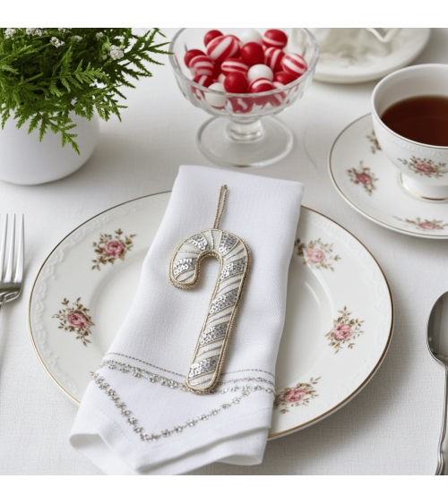 Sucre d'orge - Décoration de Noël en lin brodé Katie Larmour Linen decoration noel decor déco de noel 2024 maison fait main