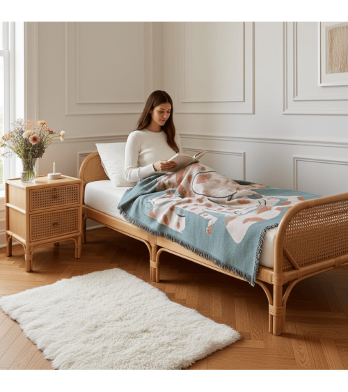 The Choupette after Karl - Kuscheldecke aus Baumwolle Mad Marie Sofa Kuscheldecke Bettdecke Tagesdecke Wohndecke kaufen Schweiz