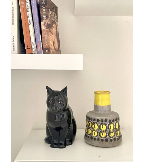 Vase Vintage En Céramique - Design Fat Lava kitatori meuble vintage shop online boutique suisse Vase Vintage En Céramique - Design Fat Lava kitatori meuble vintage shop online boutique suisse