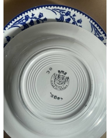 Piatto fondo vintage - Société Amandinoise kitatori mobili Oggetto di design vintage svizzera