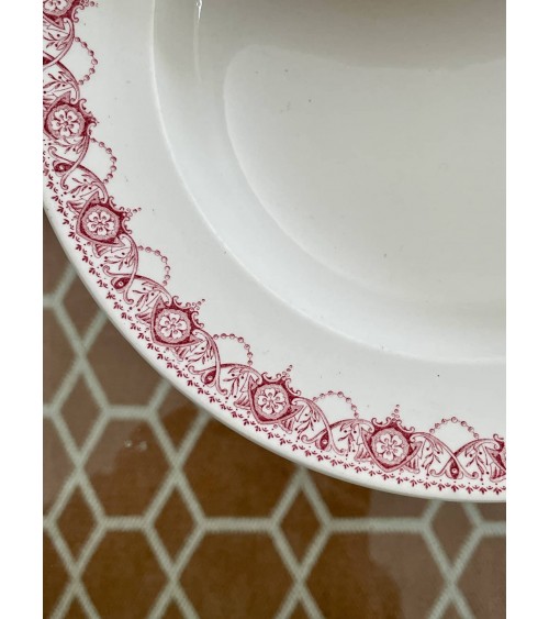 Vintage Soup plate Boch Frères - Ramona kitatori switzerland vintage furniture design classics Vintage Soup plate Boch Frères - Ramona kitatori switzerland vintage furniture design classics