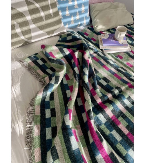 Glitch Vert Forêt - Grande couverture en laine, couvre lit Donna Wilson un plaid cocooning couverture chaude douce plaide lit
