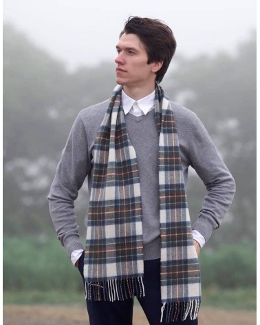 Tartan Muted Blue Stewart - Sciarpa di lana merinos Bronte by Moon sciarpa inglese per donna da uomo per donna sciarpe di lan...