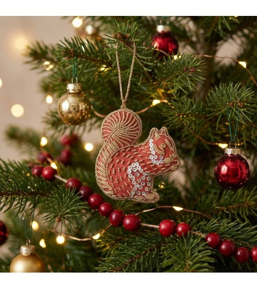 Scoiattolo - Decorazione di Natale in lino ricamato Katie Larmour Linen Decorazioni natalizie eleganti particolari decoro nat...