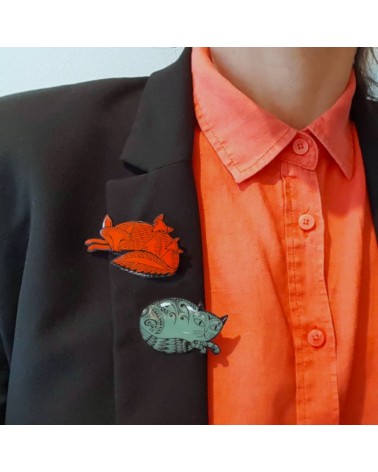 Kitty Pin Badge Lush Designs broches and pins hat pin badges collectible