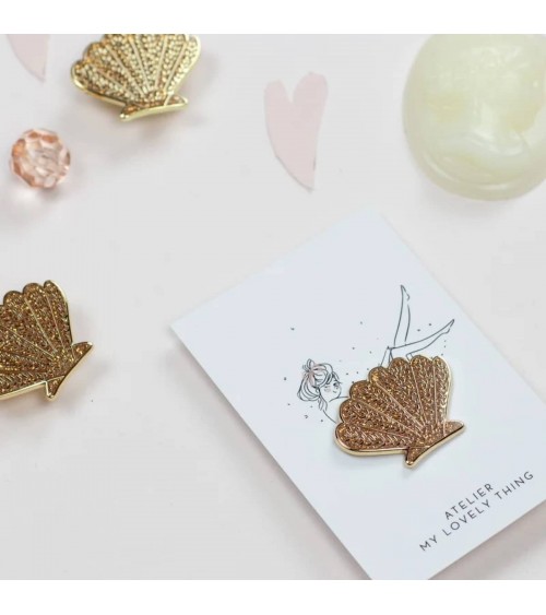 Coquillage - Pin's doré pailleté My Lovely Thing pins rare métal originaux bijoux suisse