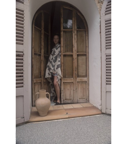 PEMBA Black - skandinavischer Vinyl Teppich Brita Sweden küchenteppich küchenläufer waschbar waschbarer outdoor teppich Teppi...