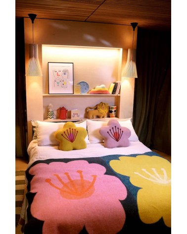 Plaid Bloom - Couverture en laine, couvre lit Donna Wilson un plaid cocooning couverture chaude douce plaide lit