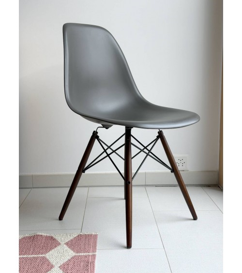 Eames Plastic Side chair DSW - VITRA - Occasion kitatori meuble vintage shop online boutique suisse