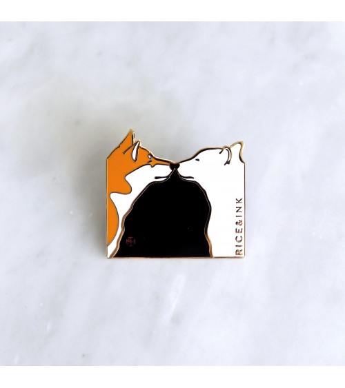 Pin's - Shiba - Amour Rice&Ink Broches et Pin's design suisse original