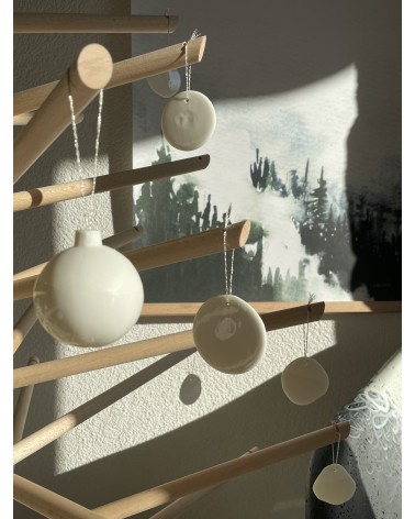 Weihnachtskugel aus Porzellan Keramiek van Sophie Ideen für Weihnachtsdekoration 2023