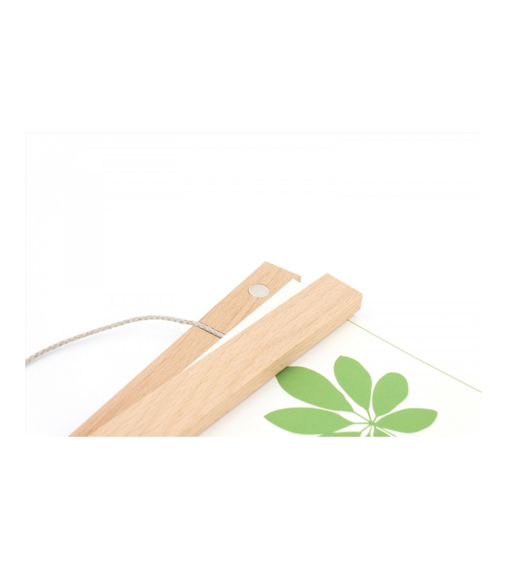 Tasseau - Wooden Magnetic Poster Hanger Reine Mère