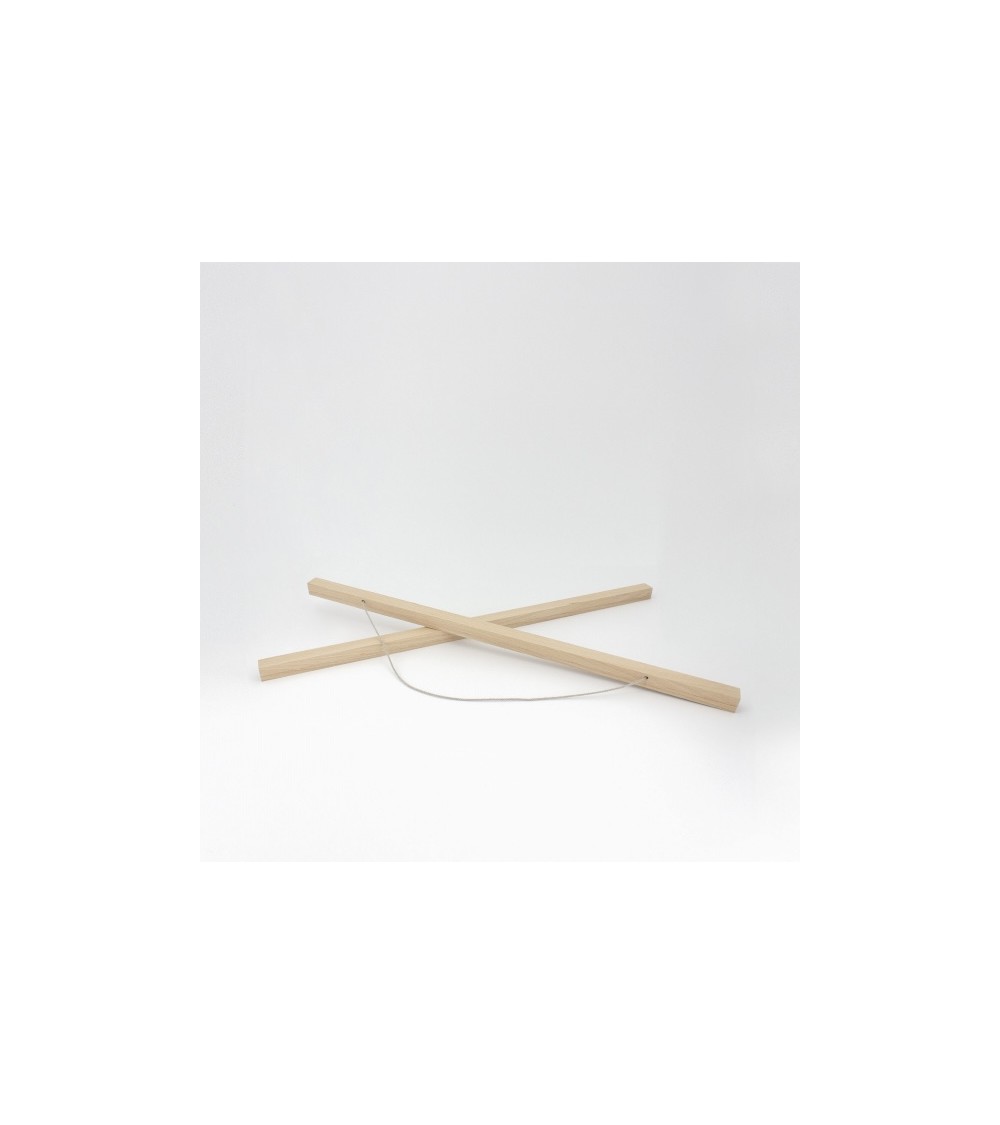 Tasseau - Wooden Magnetic Poster Hanger Reine Mère