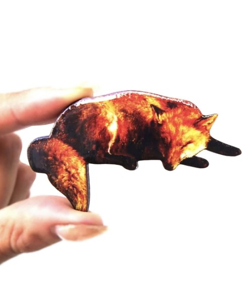 Renard endormi - Broche en bois Fen & Co pins rare métal originaux bijoux suisse